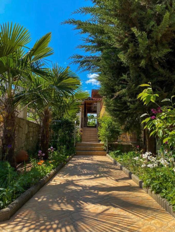 Hotel Kyshta Za Gosti Raya Fazanovo Exteriér fotografie