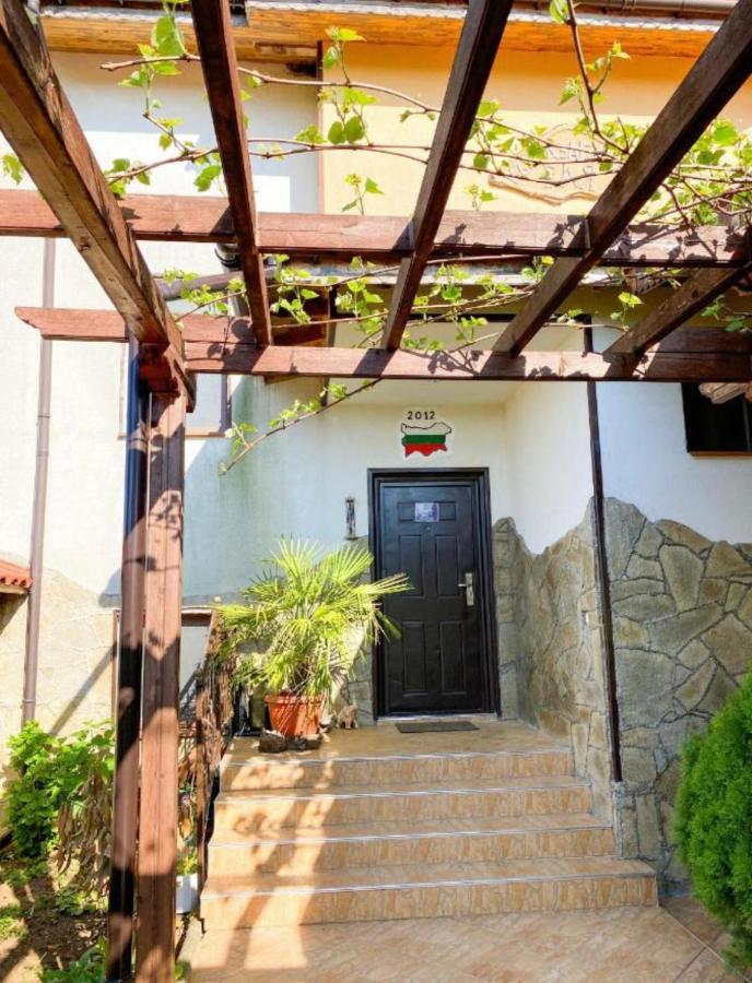 Hotel Kyshta Za Gosti Raya Fazanovo Exteriér fotografie